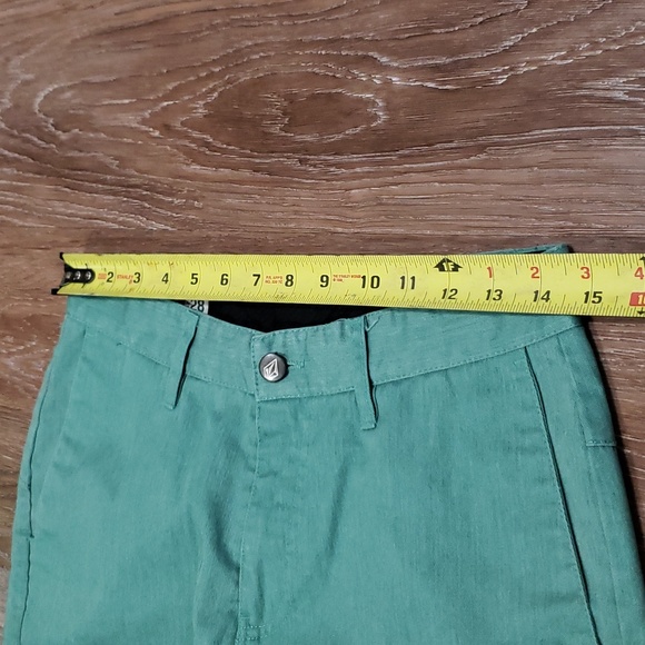 (28W) Volcom Classic Bermuda Shorts Casual Outdoor Sporty Mid Length Slim Fit - Picture 9 of 11